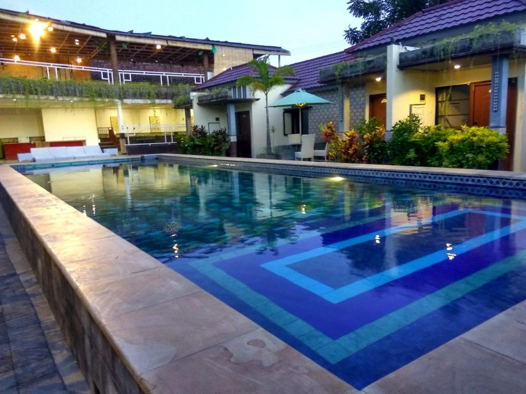 Hawaii Bali Villa Денпасар Экстерьер фото