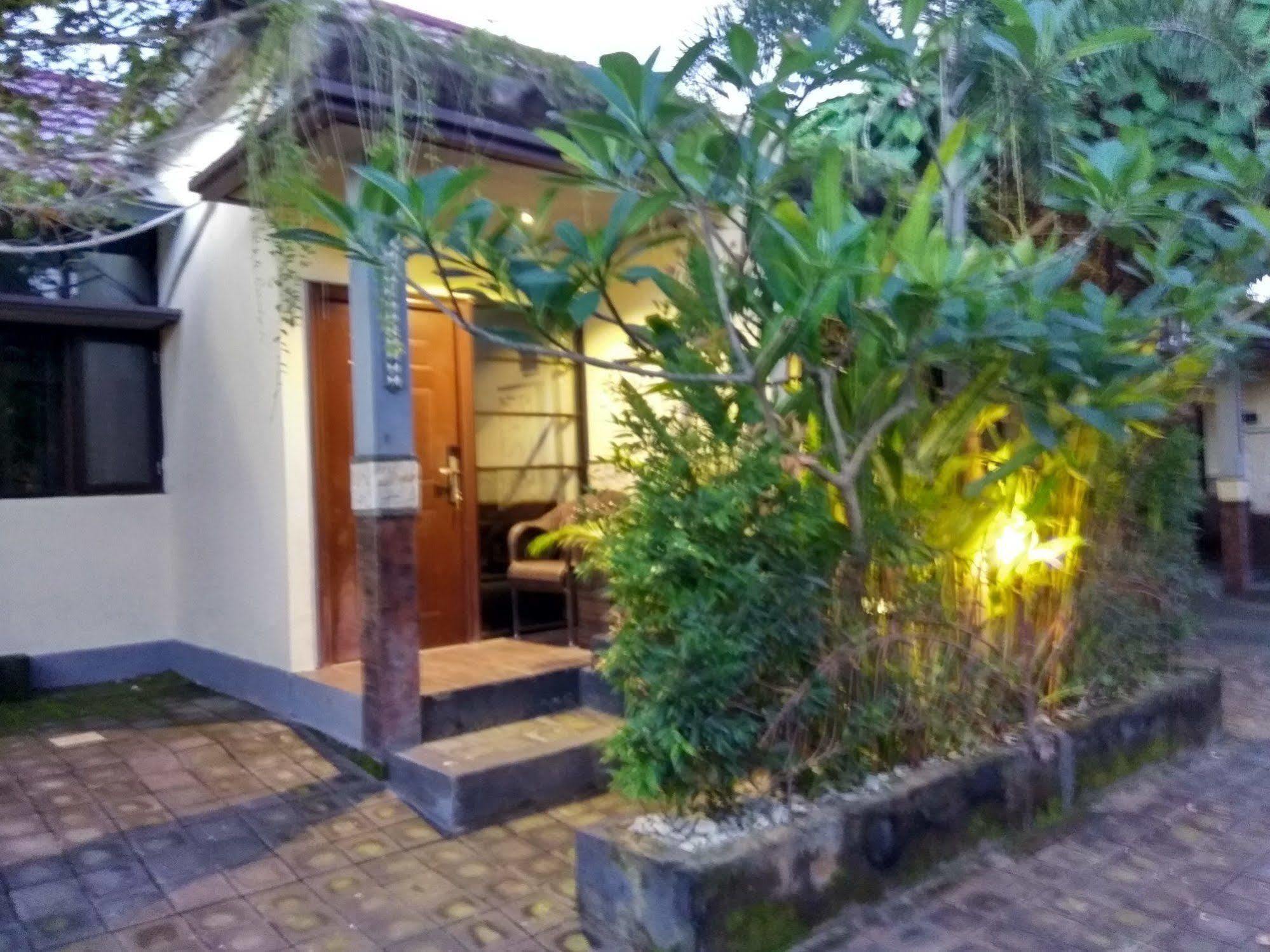 Hawaii Bali Villa Денпасар Экстерьер фото